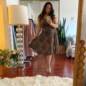 Pinup Couture Heidi dress in leopard print